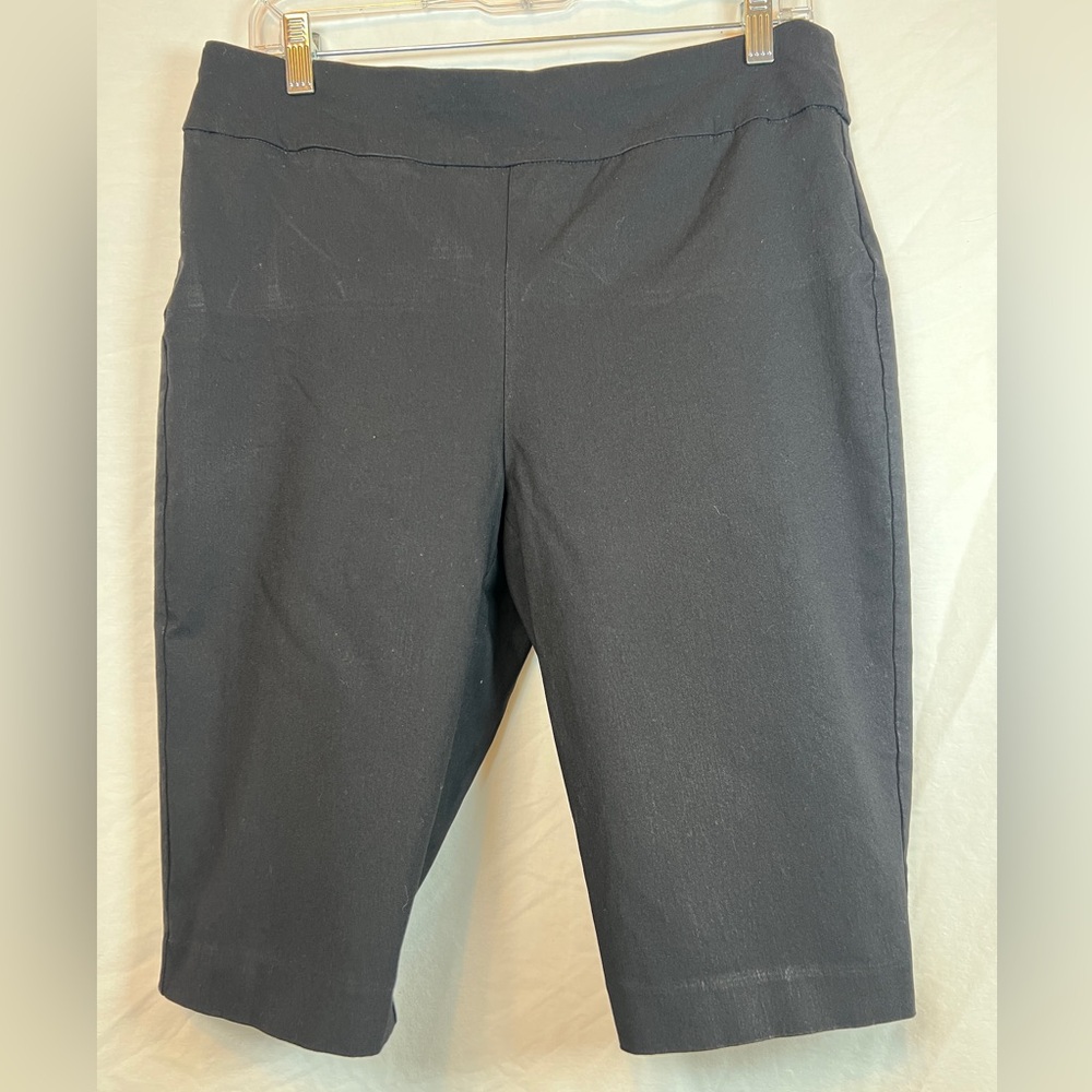 Chico's Black Women's Bermudas Shorts Size 12/ Chicos Size 1.5